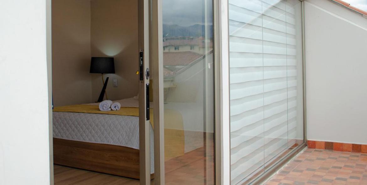 Hotel Brist0L Suites Centro Historico Cuenca Buitenkant foto