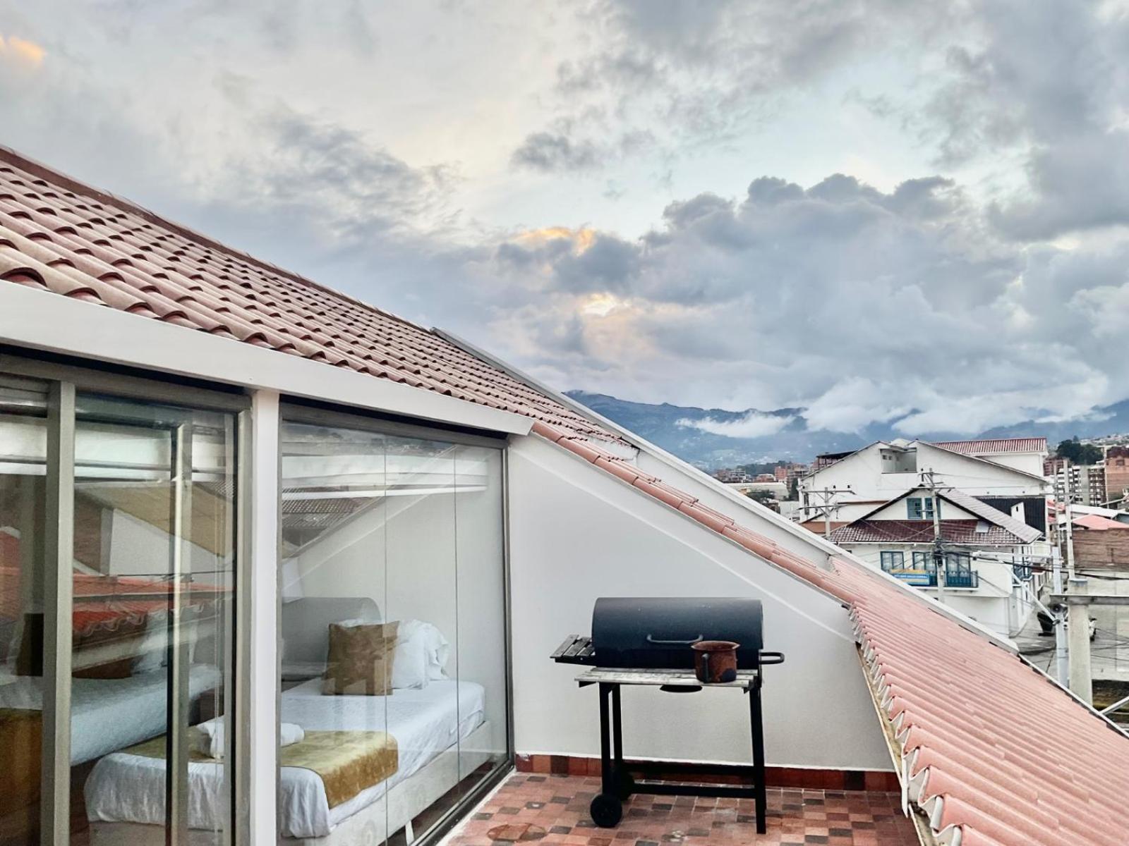 Hotel Brist0L Suites Centro Historico Cuenca Buitenkant foto