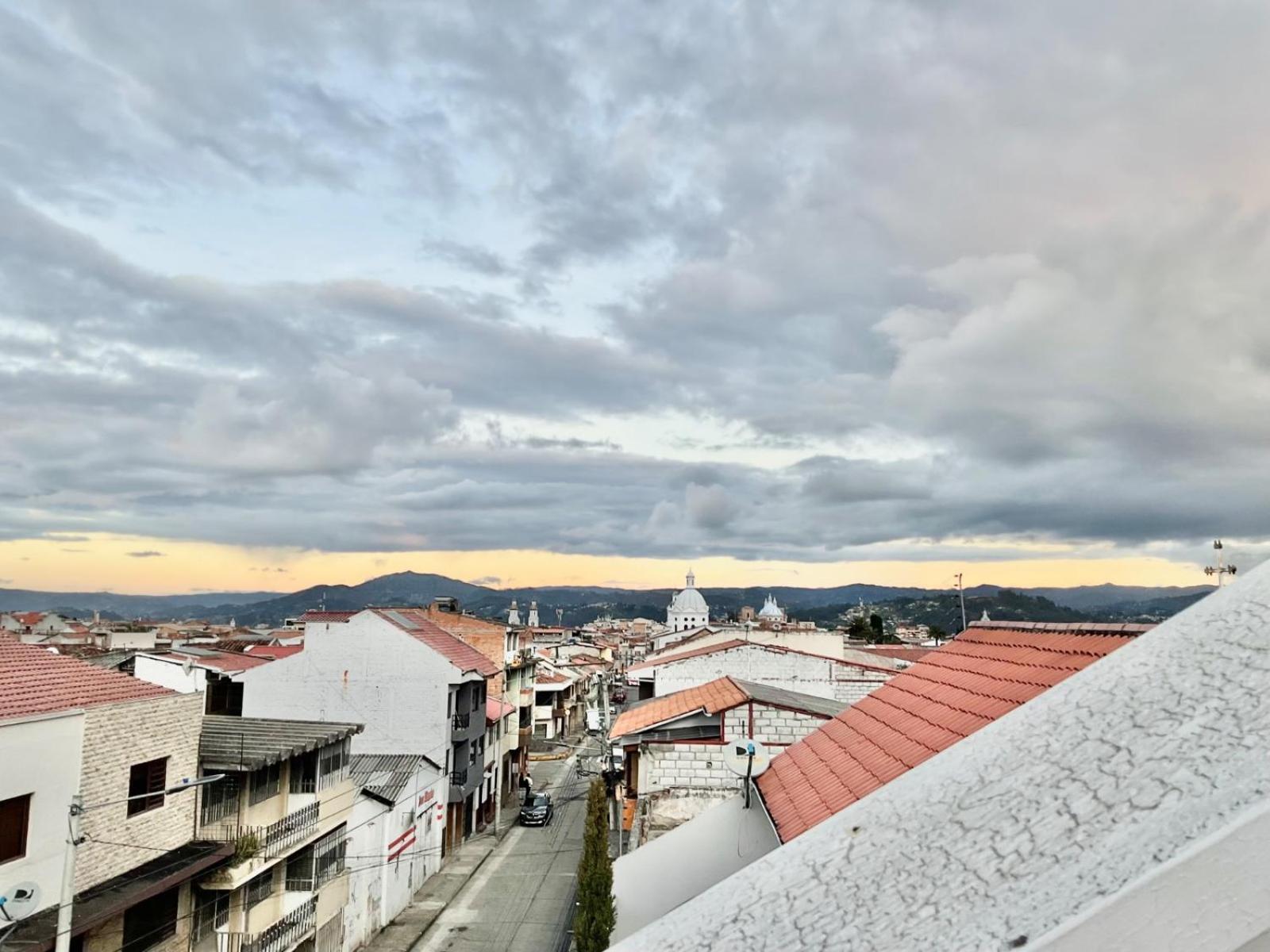 Hotel Brist0L Suites Centro Historico Cuenca Buitenkant foto